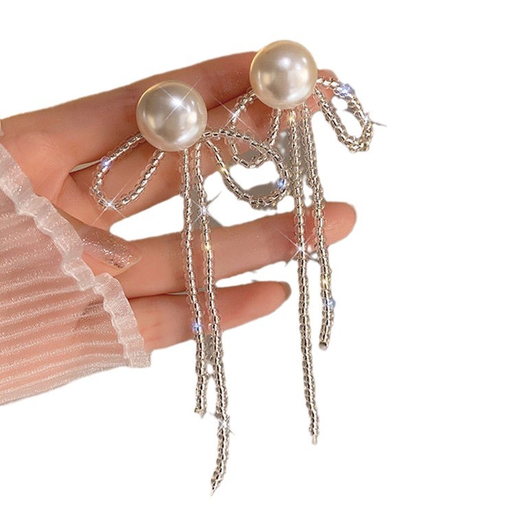 Super fairy-like bow tassel stud earrings for women, a new 2024 trendy, niche and high-end style earring, a best-selling accessory Item Picture