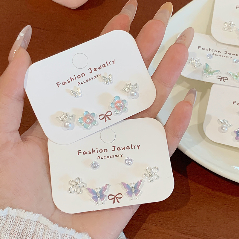Summer sweet mint Mambo butterfly earrings set for women, silver needle, fresh and delicate flower, niche luxury and versatile earrings full figure