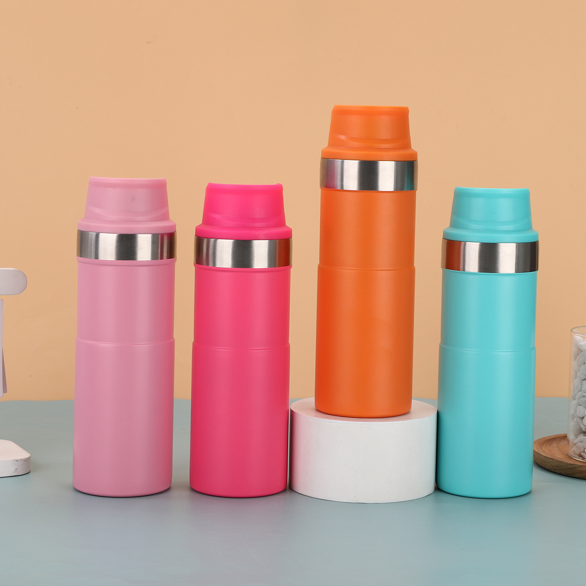 Creative double-layer vacuum 304 stainless steel insulated cup, large-capacity solid-color switch cup, outdoor cycling sports water bottle Specification drawing