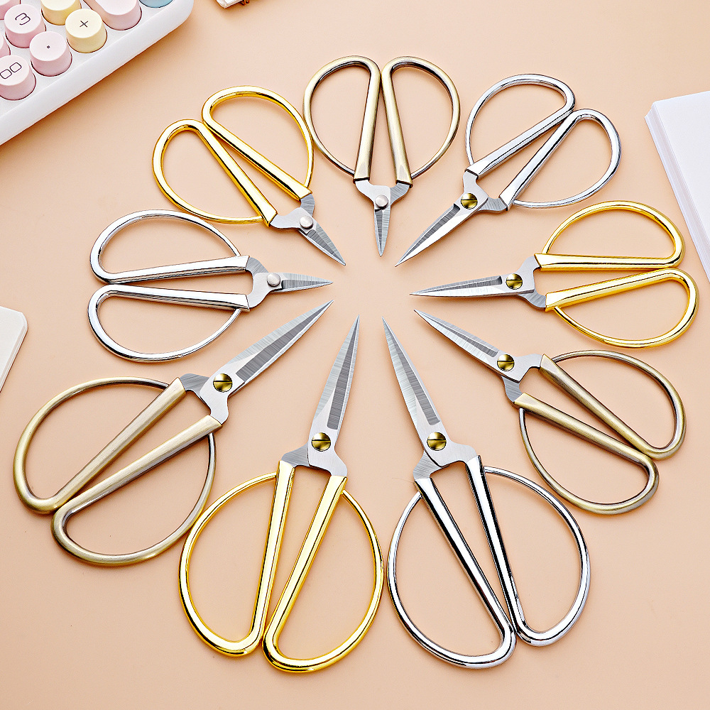 Lin Tai's stainless steel paper-cutting special scissors, pointed-tipped professional students' handcrafted small scissors, double-edge window paper-cutting scissors details Picture