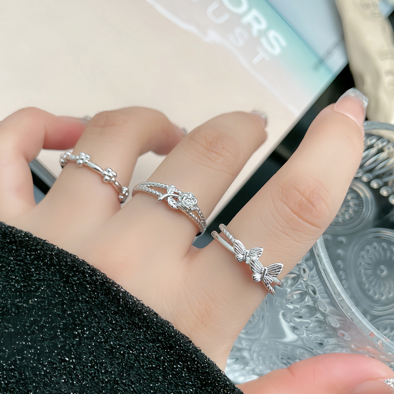 Minimalist plain ring, pleated, small butterfly opening ring, a unique layering and versatile commuting rose-shaped fashion ring for women details Picture