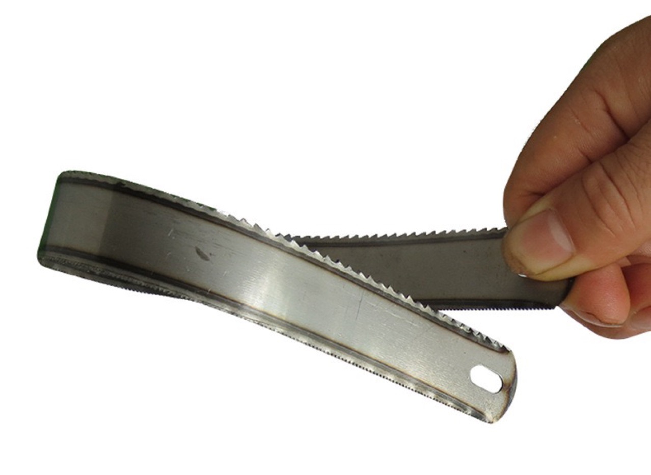 Terry 24-wide double-toothed hand saw blade soft type continuous extra-wide hand saw blade Application Scenario