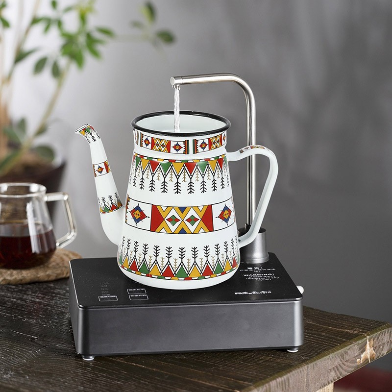 Hand-brewed coffee pot, Moka enamel coffee pot, 1.1L narrow-mouthed water bottle, hand-enamel coffee pot, oil pot, crane mouth Application Scenario