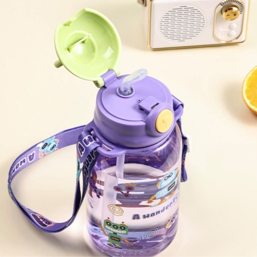 New cute and highly attractive cartoon children's plastic water cup, summer student straw cup, portable for outdoor use to drink water at school Application Scenario