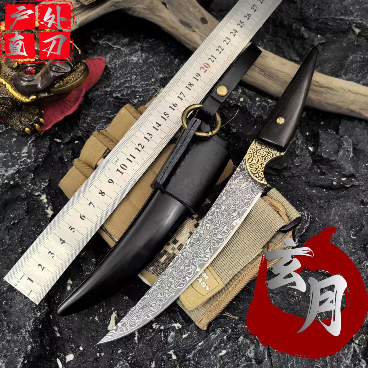【 Xuan Yue 】 High-end collectible and gift-giving Damascus steel straight knife, one-piece keel, ebony handle, carved brass full figure