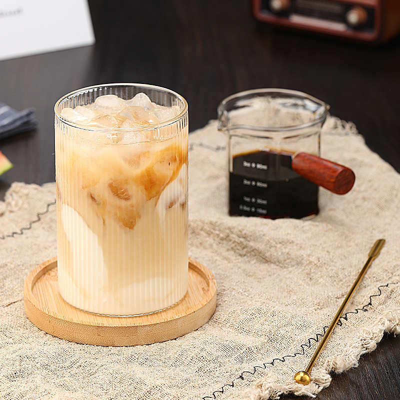 Ins-style high borosilicate glass water cups, household Nordic-style tea cups as souvenirs, vertical patterned glass cups, heat-resistant Application Scenario