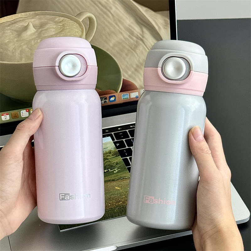 Wholesale of new fashionable stainless steel vacuum business travel cups with high appearance standards, bouncing straws, couple and student insulated cups full figure