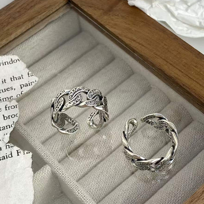 Retro fashion totem Tang grass relief chain opening ring, women's unique and cool food ring, ins niche design details Picture