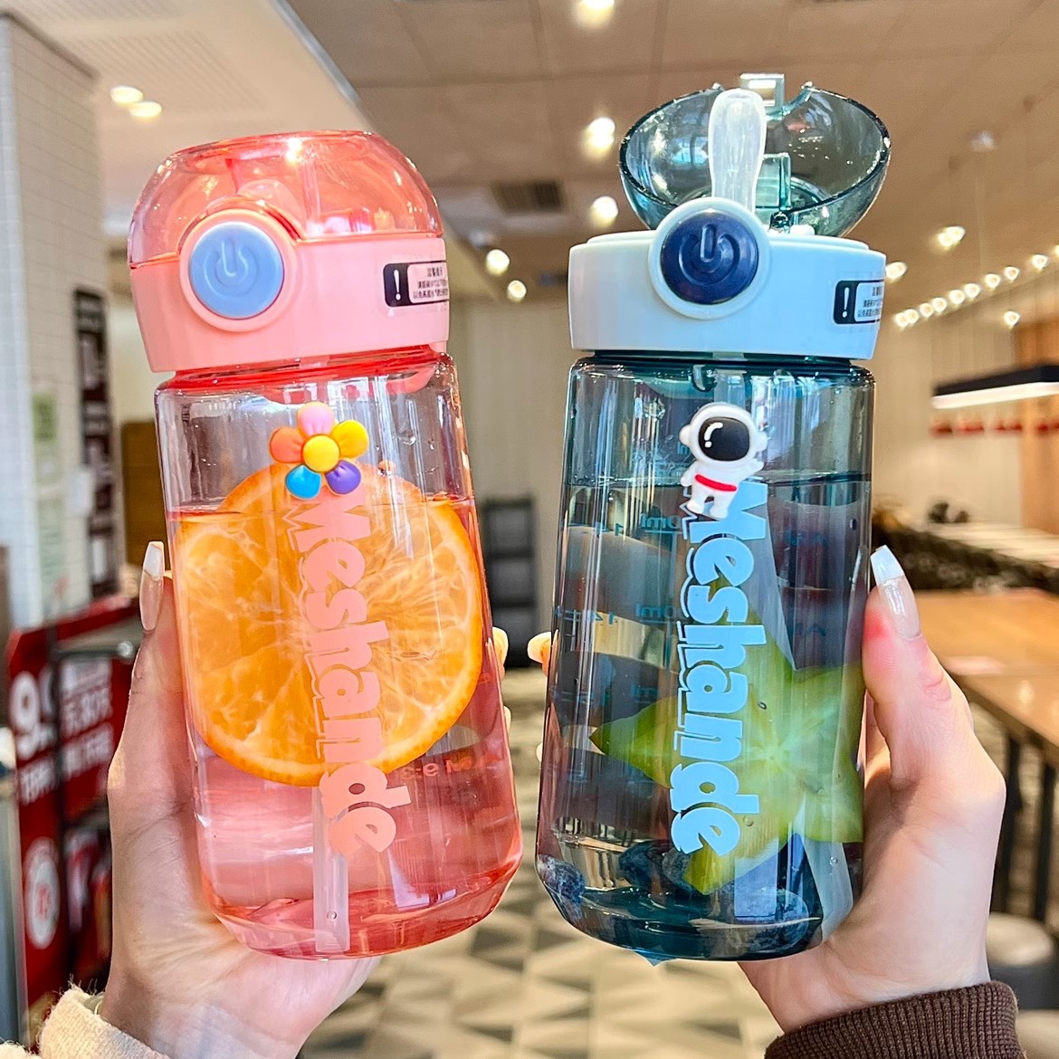New large-capacity water cup, high appearance level, men's and women's straw portable cup, student outdoor portable sports simple cup full figure