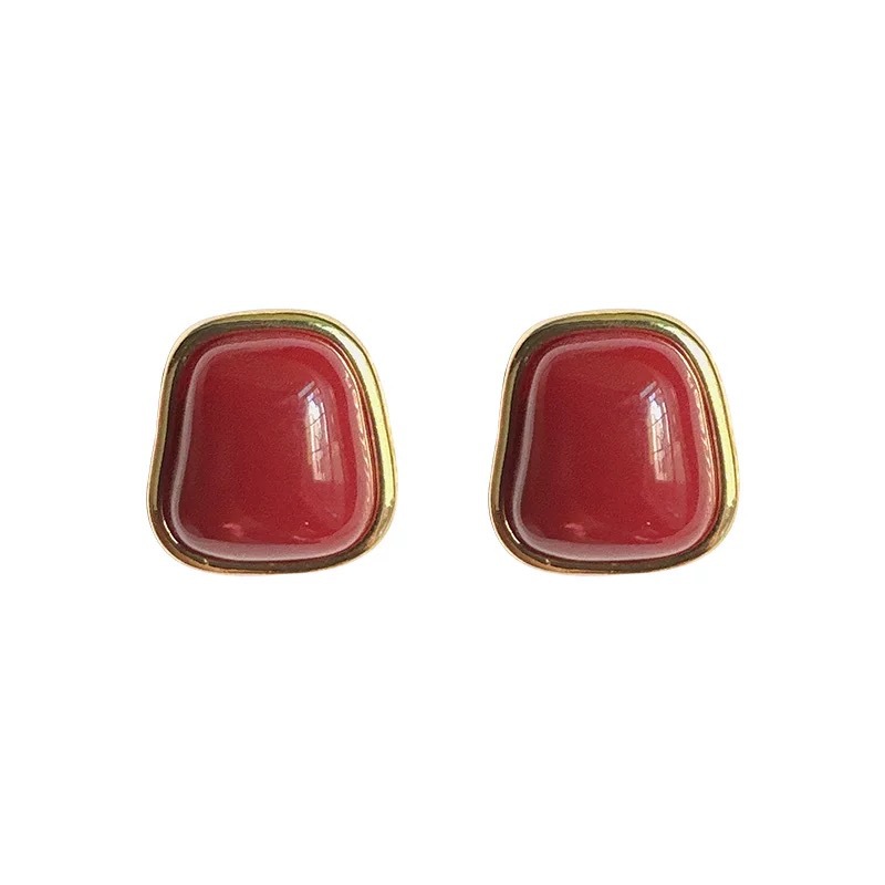 Retro Hong Kong-style red glazed stud earrings for women 2024, a new bestseller with a light luxury and high-end feel, unique and elegant earrings Item Picture