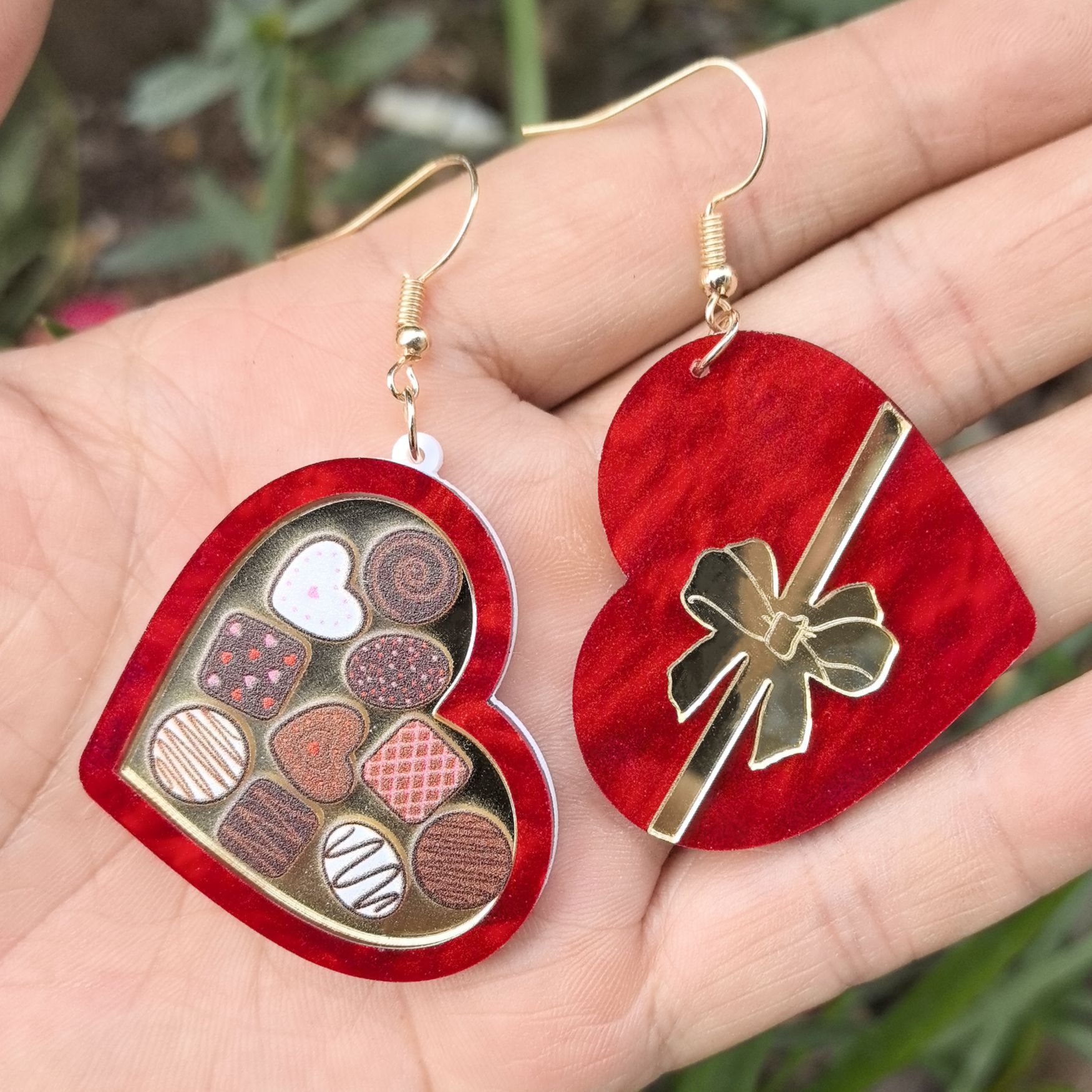 Cross-border best-selling Valentine's Day heartwarming earrings: Peach Heart Rocket Gift box, ice cream wine red retro high-end earrings Specification drawing