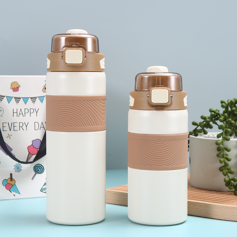 New 316 stainless steel insulated cup, high appearance level, simple and portable, bouncy cup, large-capacity straw cup for both boys and girls Application Scenario