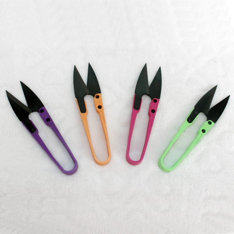 Black plastic-handled high-carbon steel wire shears TC805U-shaped wire shears spring thread end shears Cross-stitch household small scissors Application Scenario