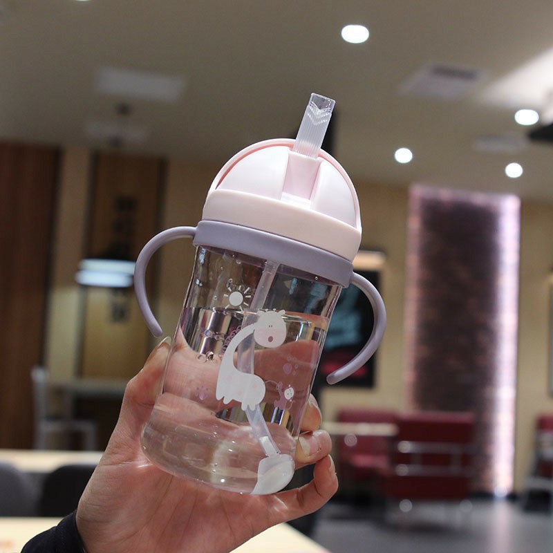 Baby water cup with handle, scale, anti-drop, children's water drink cup, cartoon new water bottle for kindergarten, sealed and leak-proof Application Scenario