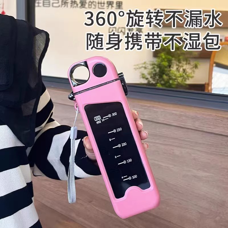 Square water cup for women, new style 2023, high appearance level, summer straw, heat-resistant, portable plastic, popular cup for men Application Scenario