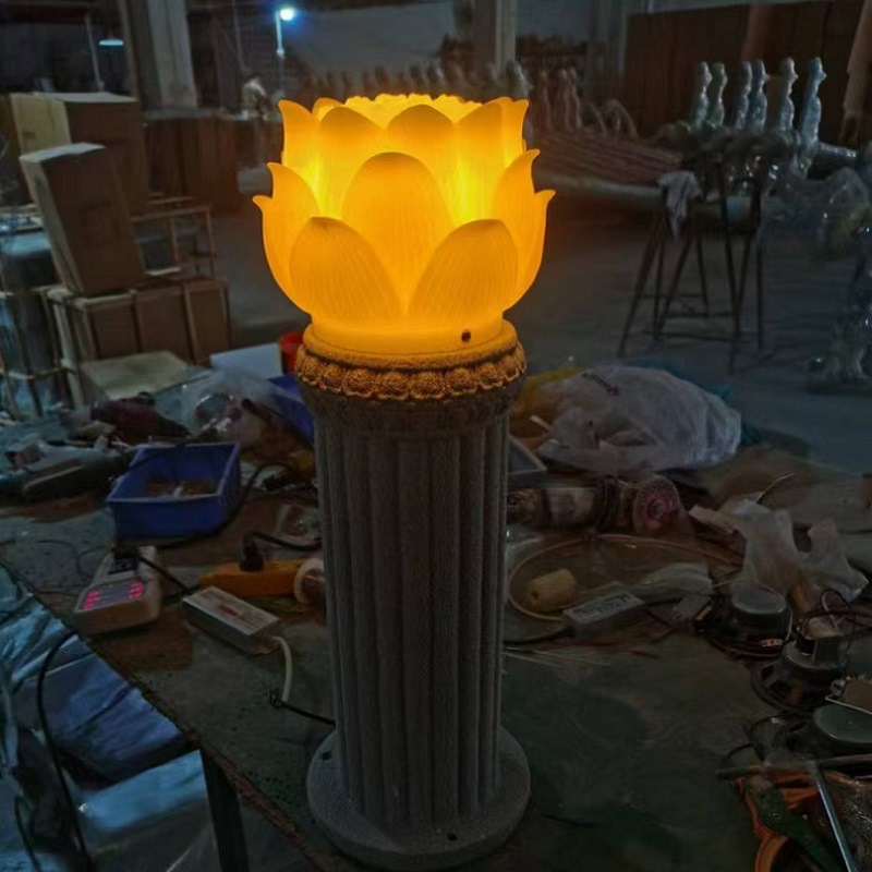 Xuelang Stone landscape lights, outdoor fiberglass reinforced plastic simulation landscape villa lights, luminous stone lights, garden villa lawn lights Application Scenario