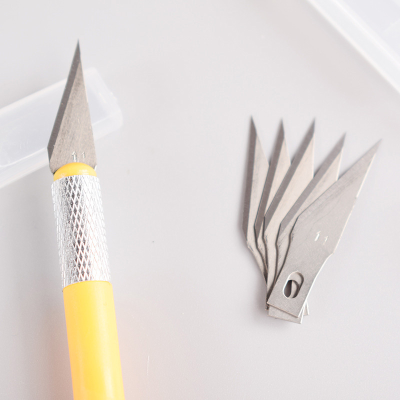 In stock: plastic woodworking tools, engraving pen knives, model prayer bead engraving knives, paper-cutting knives, film application engraving knives, graphic design blades full figure