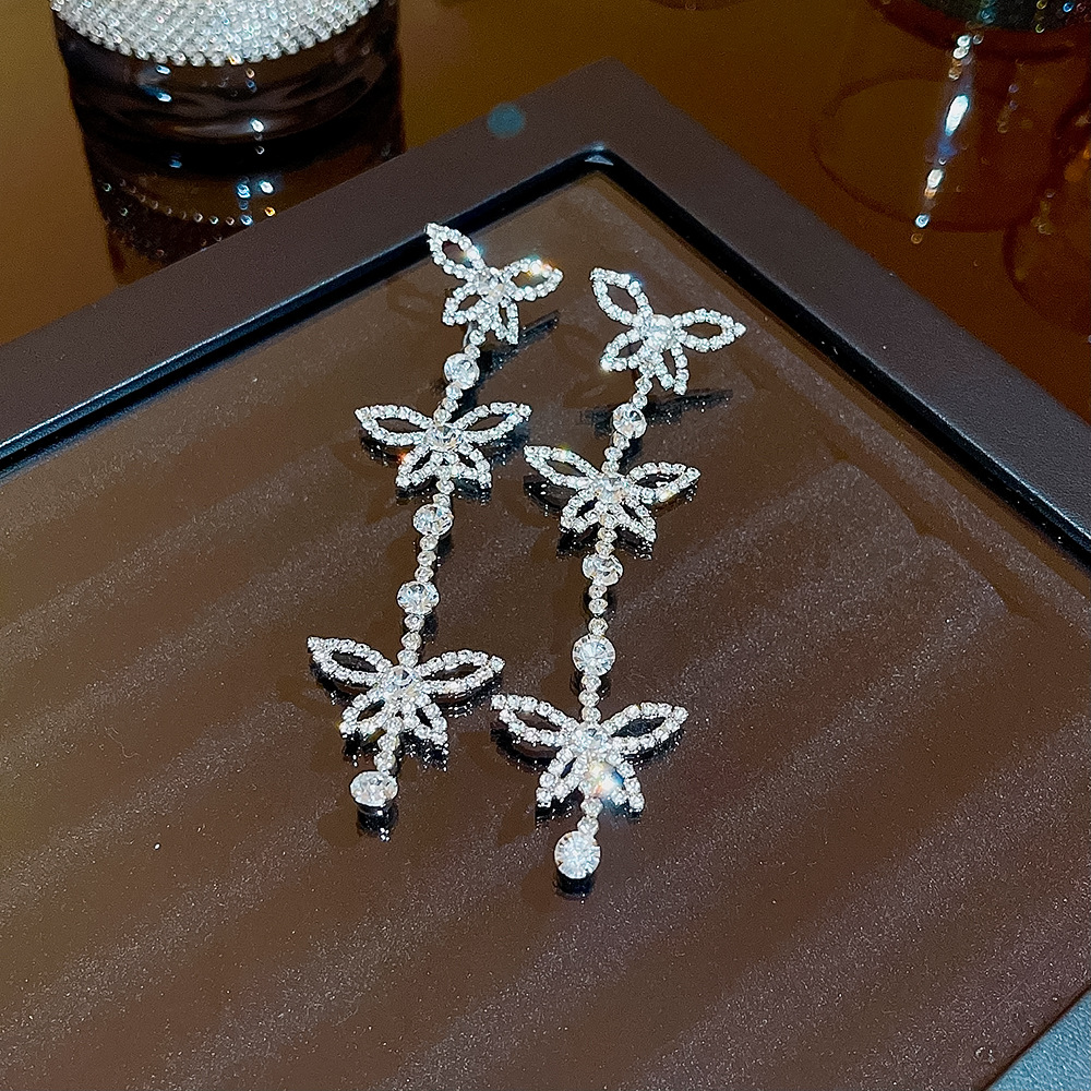 Fashionable and versatile bestseller tassel butterfly earrings, new trendy and elegant ladylike light luxury exquisite high-end earrings wholesale Application Scenario