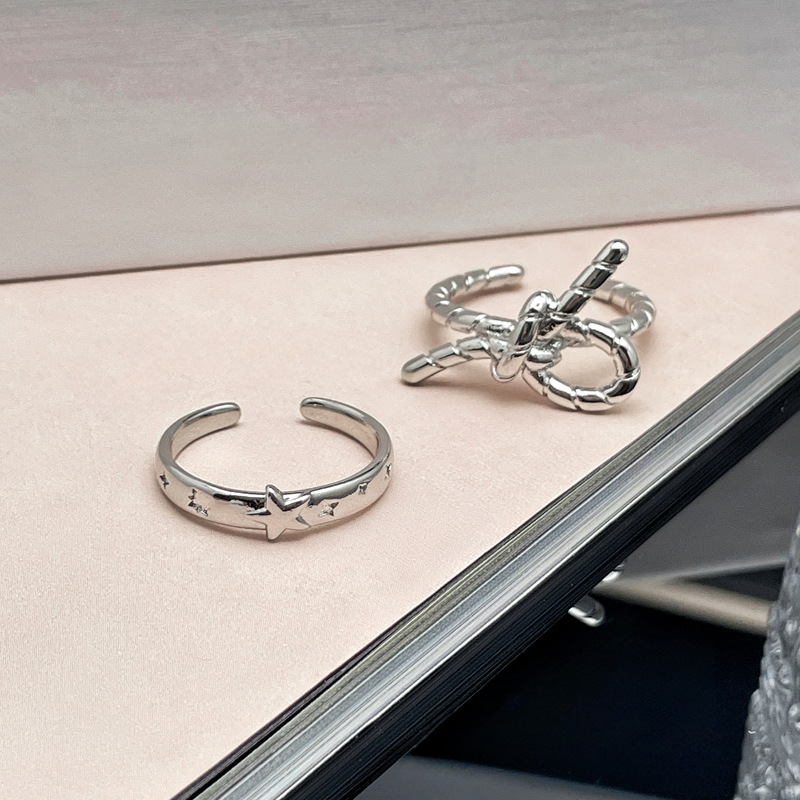 A retro and simple open-top ring with a unique Korean atmosphere, the same irregular bow ring as the female Instagram blogger Specification drawing