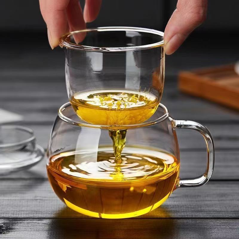 Wholesale glass tea cups, thickened with LIDS, round fun cups, high-temperature resistant tea drinking glass cups, office cups, tea brewing cups, flower tea cups Application Scenario