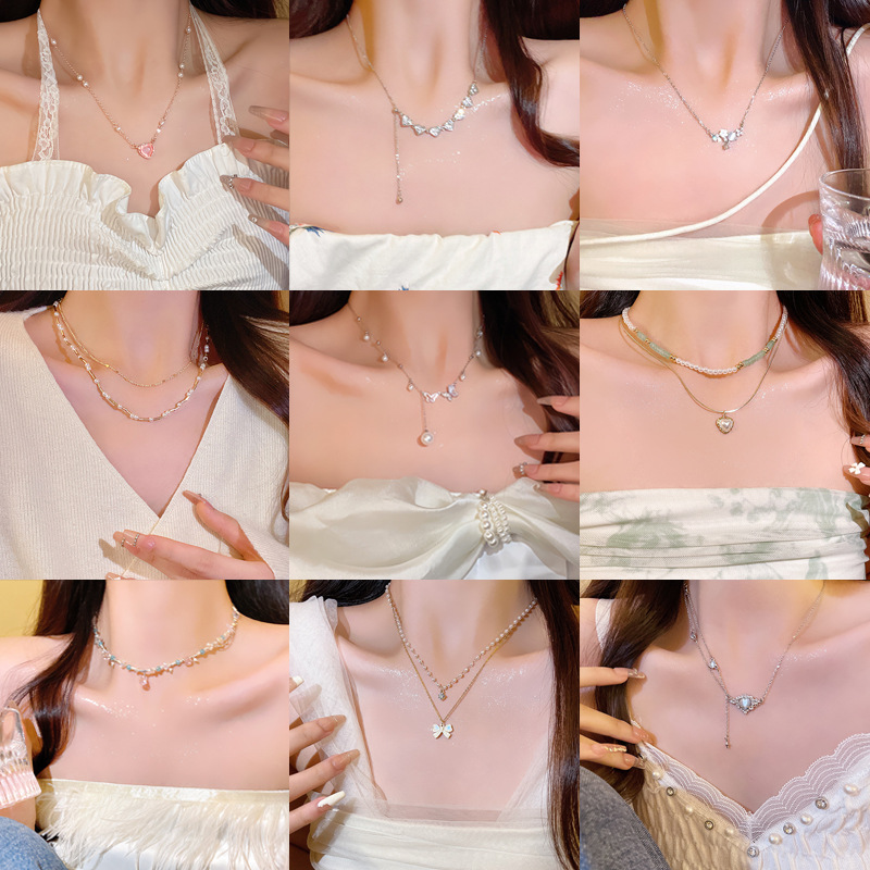 The new pearl necklace for autumn and winter is a versatile and elegant style for women, featuring a chanel-style sweater chain and a high-end collarbone chain accessory Specification drawing