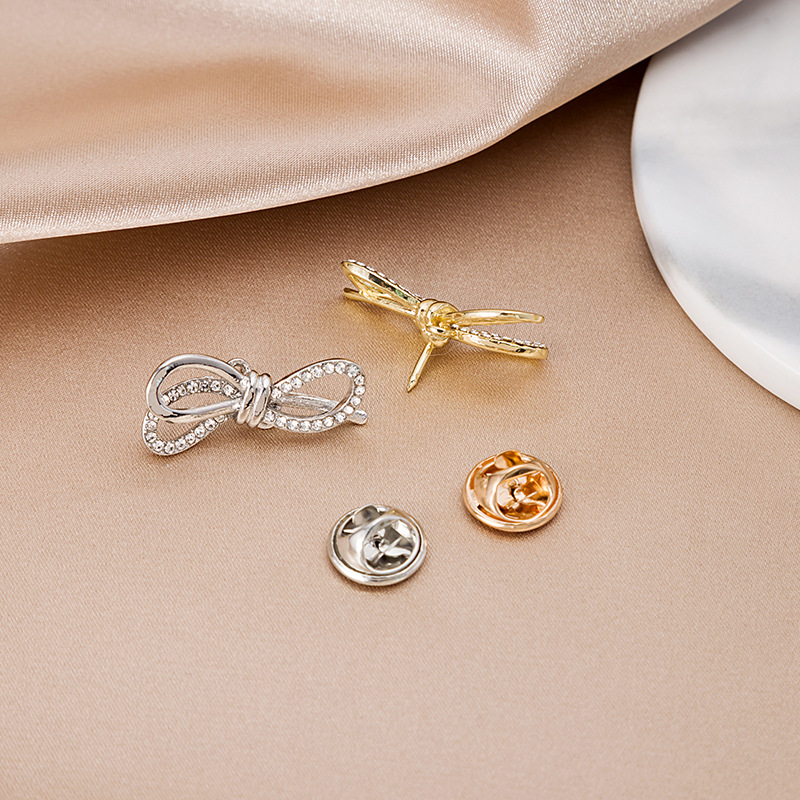 Japanese and Korean fashion style, diamond-encrusted bow brooch, anti-exposure accessory, button, creative decoration, versatile on Instagram Specification drawing