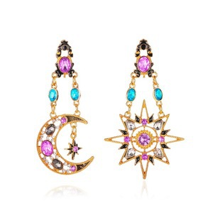 New Baroque earrings, retro and exaggerated sun and moon women's earrings, are selling well across borders. Long asymmetrical earrings full figure