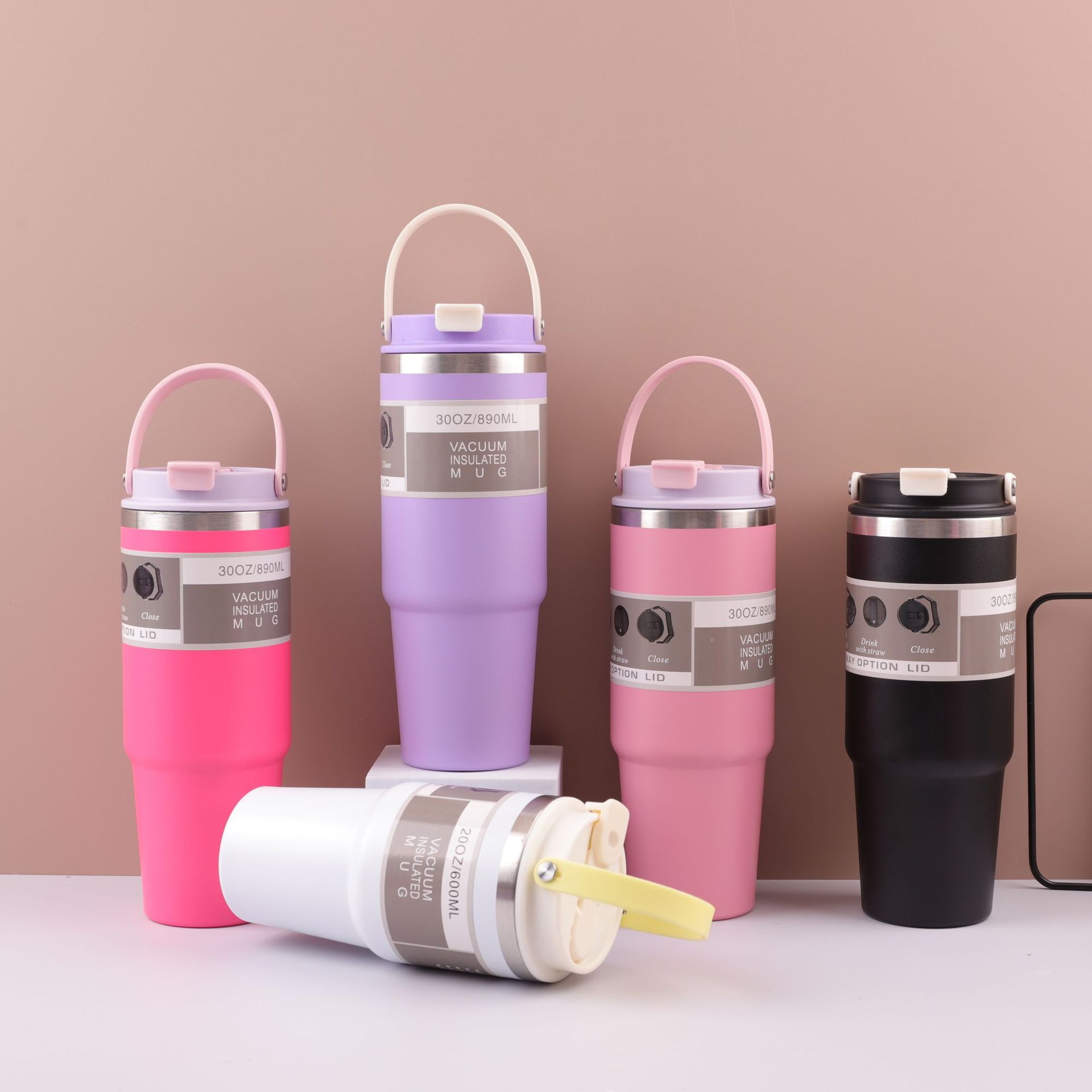 Customized cross-border 304 stainless steel silicone handle double-drinking car cup, giant large-capacity portable car cup full figure