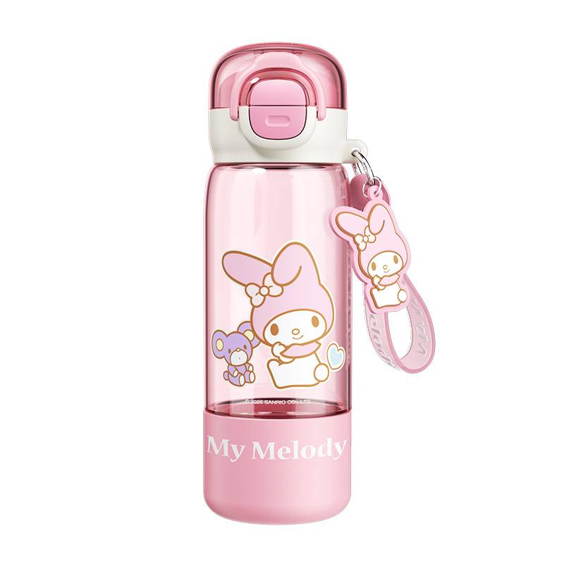 The new Sanrio water cup has a high appearance level and is cute for girls. The tritan straw cup has a large capacity and is a cartoon portable cup for children Item Picture