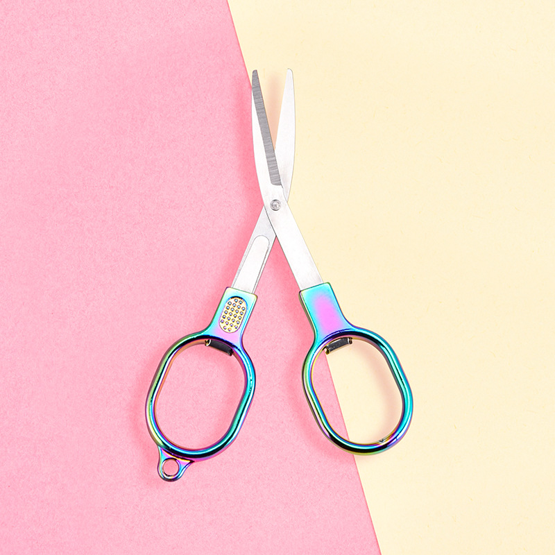 The manufacturer has outdoor titanium-coated folding scissors, fishing scissors, fishing line scissors and 8-shaped scissors in stock Specification drawing