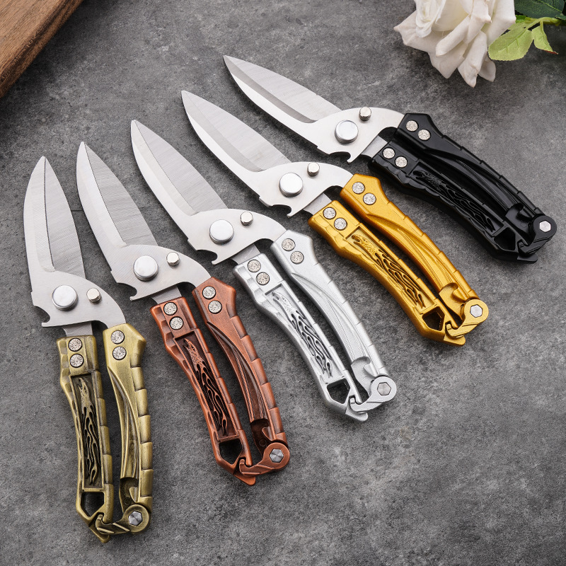Stainless steel camping multi-functional scissors, powerful bone cutting, fish scale scraping, automatic rebound, detachable scissors, outdoor knives Specification drawing
