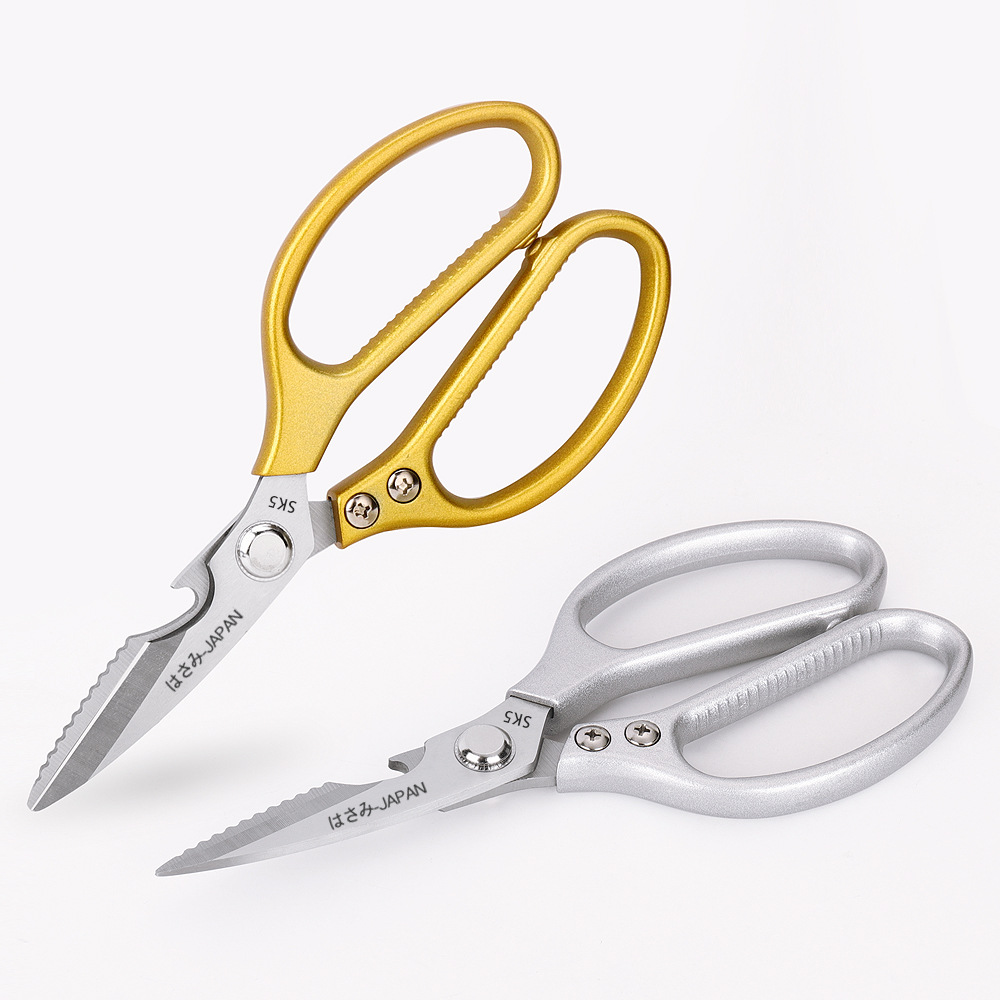 Lin Taizuo Kitchen Stainless Steel 4th Generation SK5 chicken Bone Scissors, multi-functional powerful scissors for home barbecue food Application Scenario