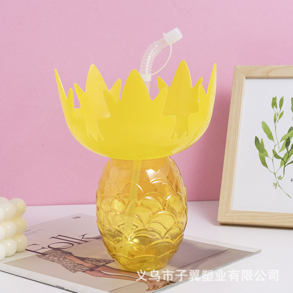 Wholesale of 500ml new special-shaped beverage cups, milk tea and juice plastic straw cups exclusively for foreign trade in 2024 Application Scenario