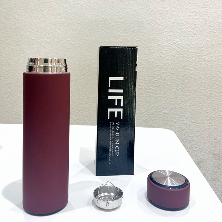 Cross-border stainless steel insulated cups, large-capacity business straight cups for men and women, portable tea brewing separation cups, water cups as gifts Application Scenario