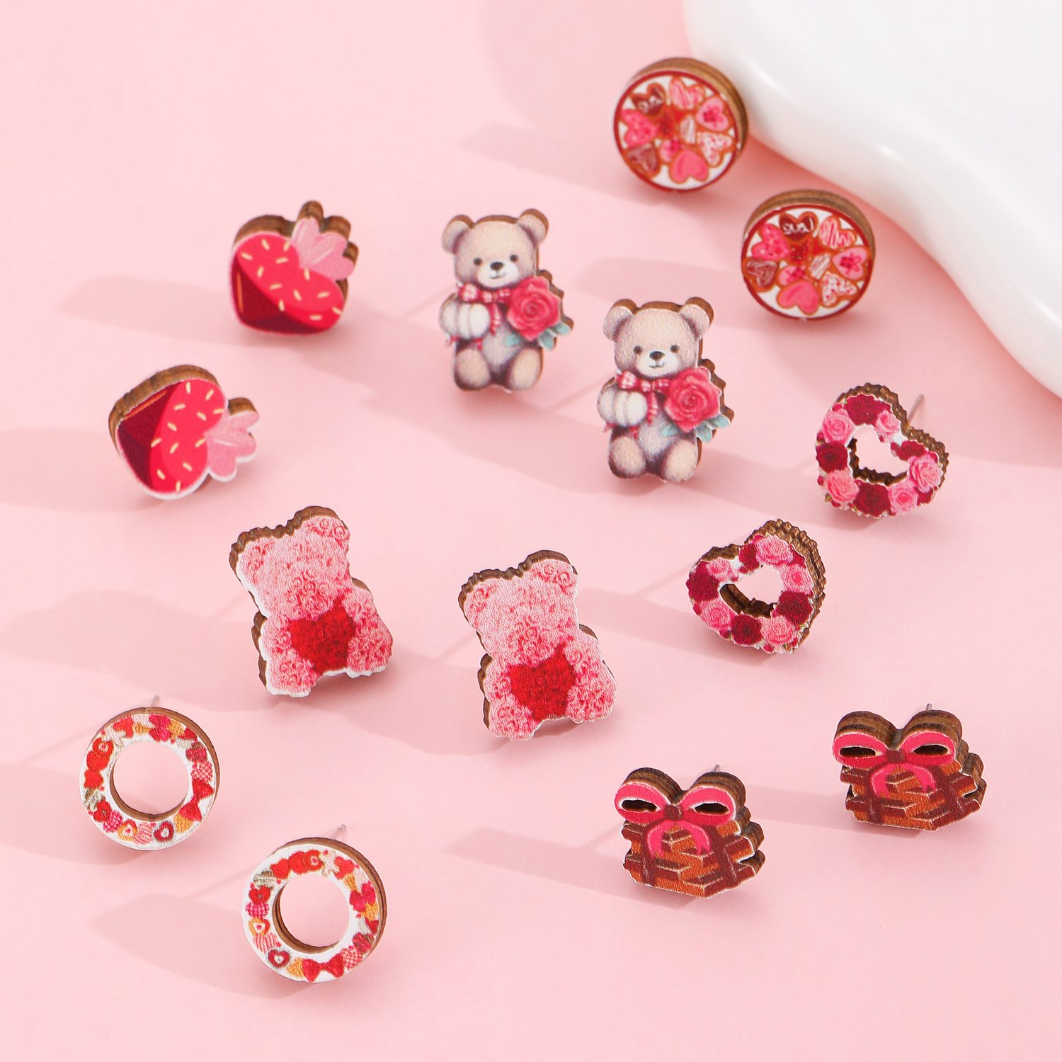 European and American creative and cute acrylic Valentine's Day earrings, a set of female heart-shaped bear, rose, rabbit and wooden stud earrings details Picture