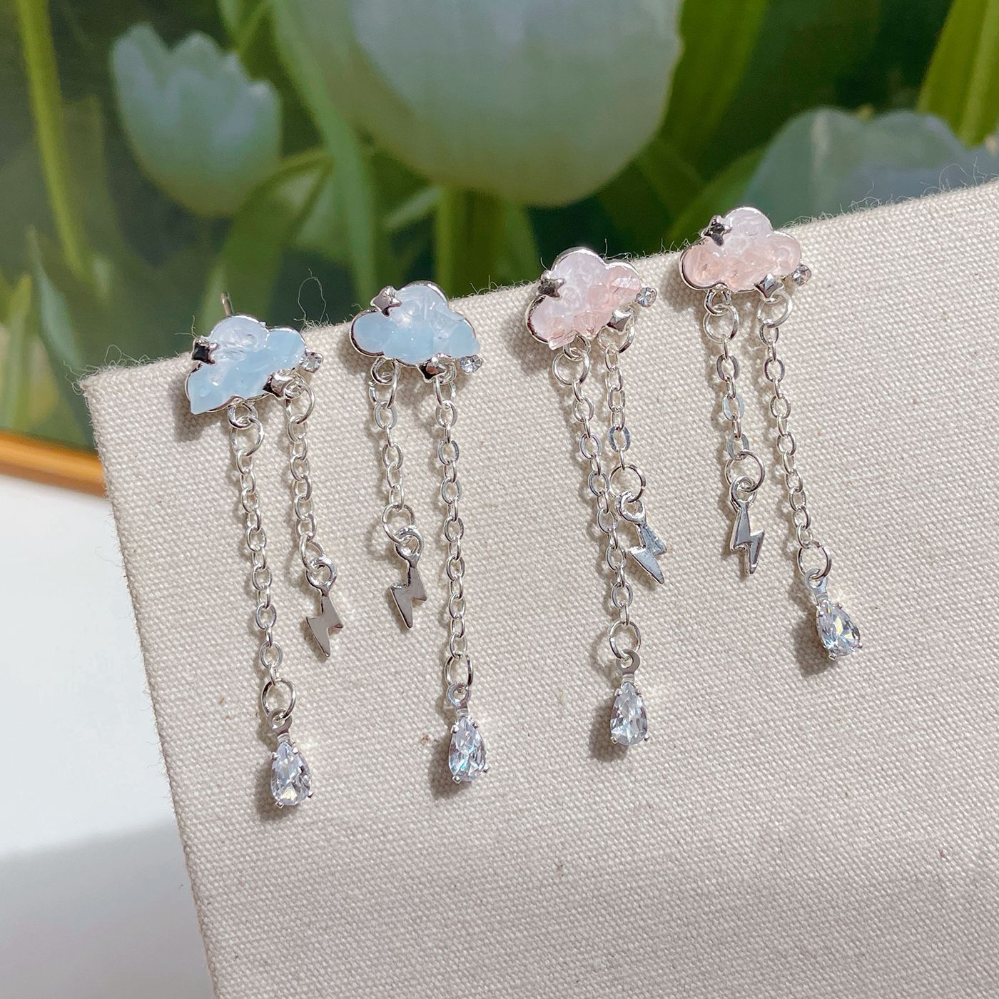 Sweet and exquisite crystal butterfly tassel earrings, women's silver needle, niche cloud, high-end, light luxury, simple and versatile earrings Application Scenario