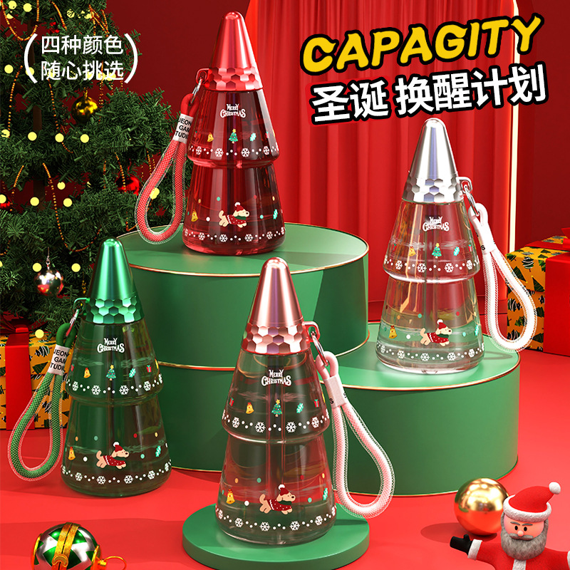 The new Christmas tree plastic cup features a large-capacity, heat-resistant, leak-proof straw cup and a portable children's water cup with a carrying rope details Picture