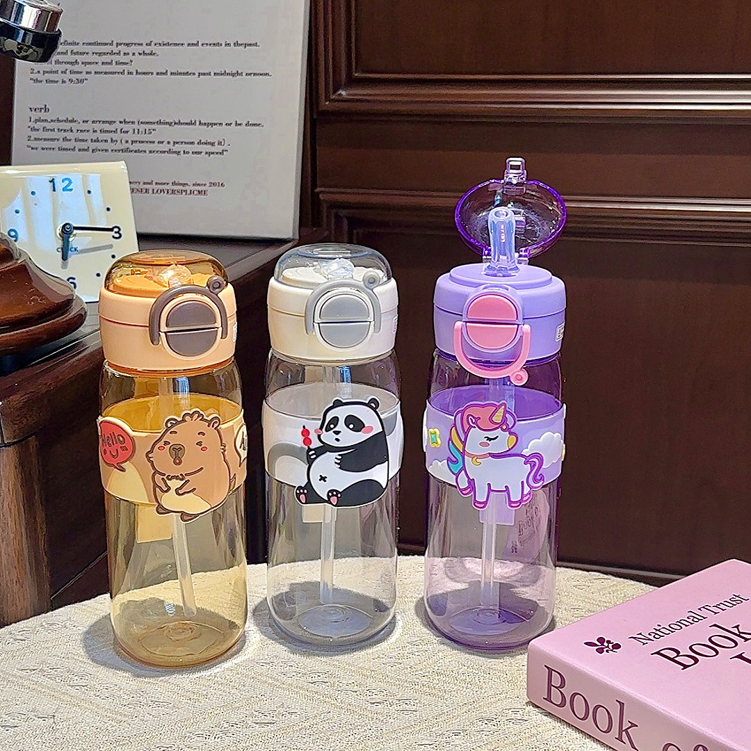 The new cartoon double-drinking straw cup is portable, leak-proof, and has a high appearance level. It is a plastic cup that is shockproof and a student Capibara water cup Application Scenario