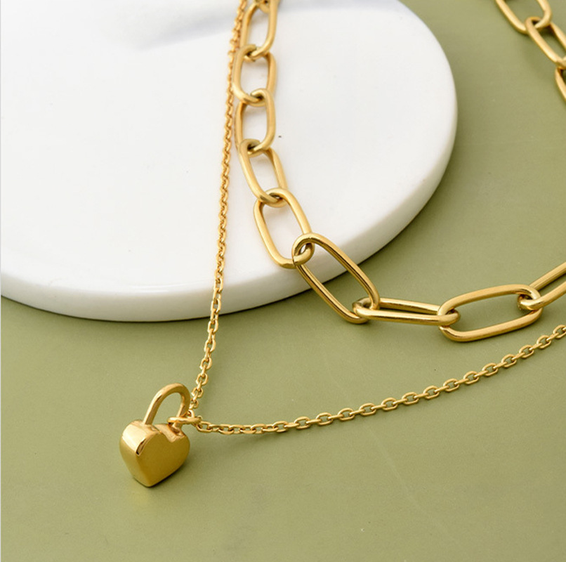 New double-layer chain heart-shaped lock pendant titanium steel metal hip-hop high-end cold style necklace from Europe and America cross-border details Picture