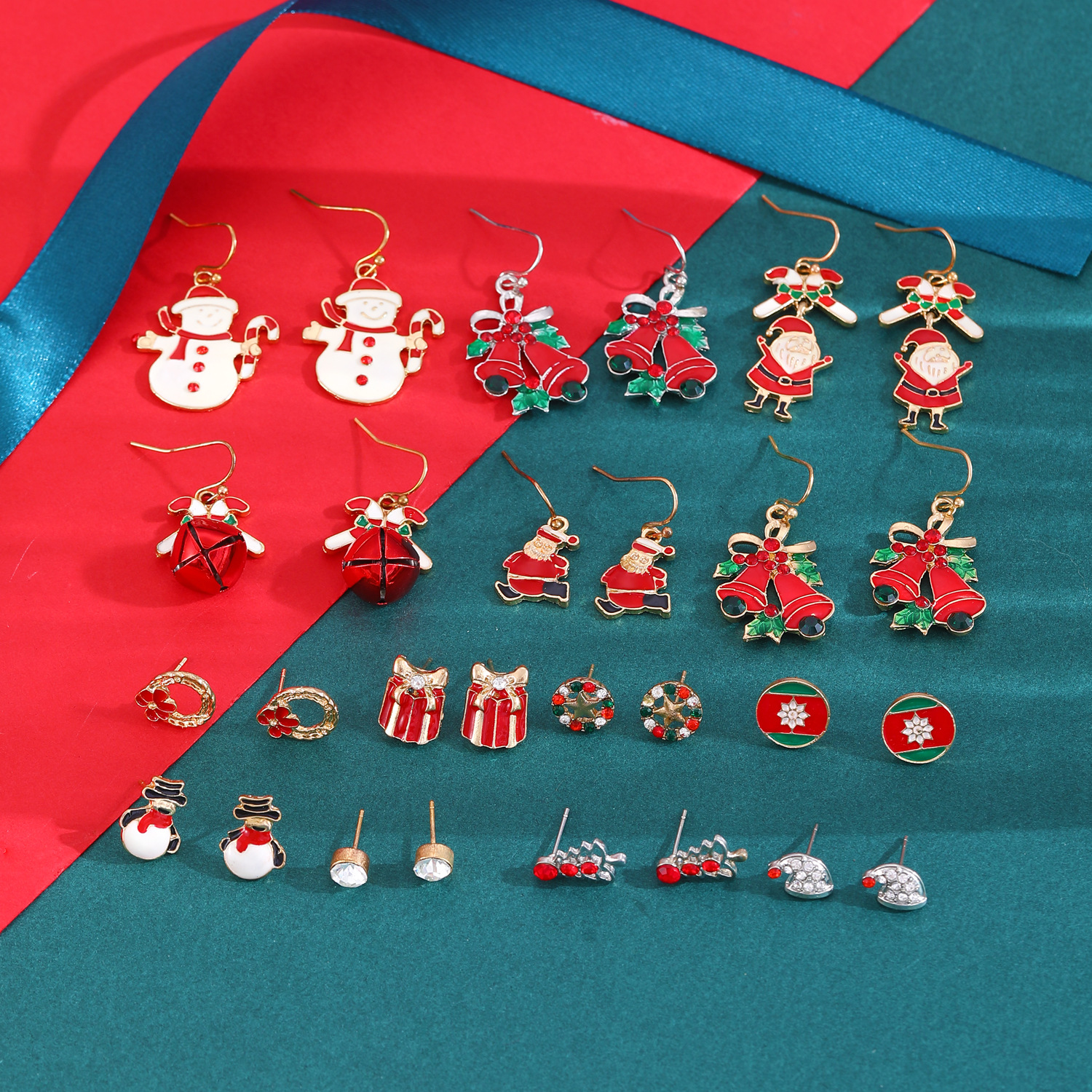 Cross-border Christmas stud earrings set, alloy oil-dripping Santa Claus bell earrings and pendants, autumn and winter Christmas earrings for women Specification drawing
