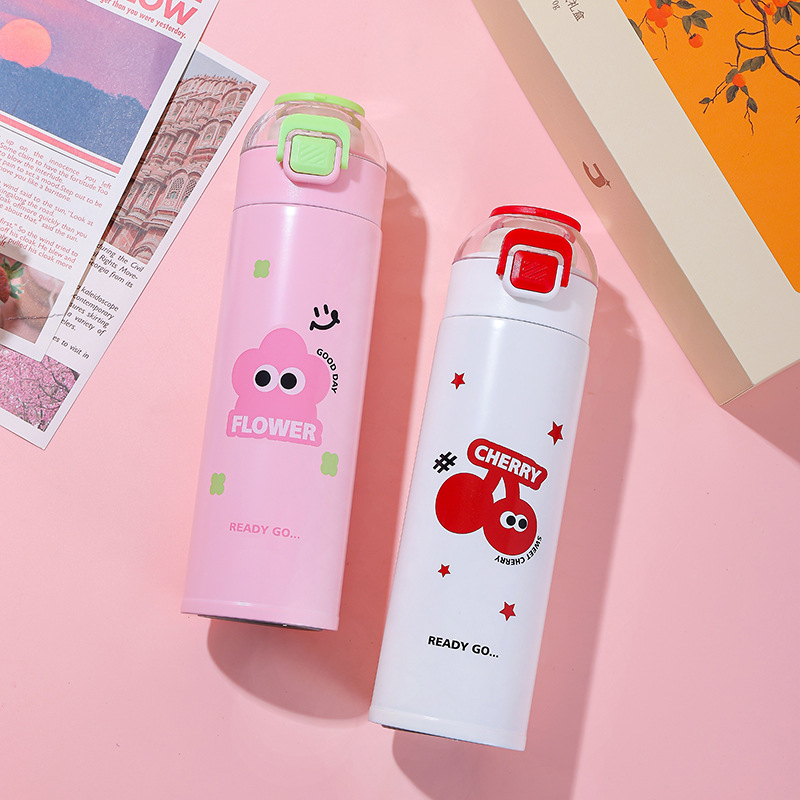 Cartoon stainless steel children's insulated cup, high appearance level, cute cartoon double-drinking straw cup, portable hand-held bouncing cup Application Scenario