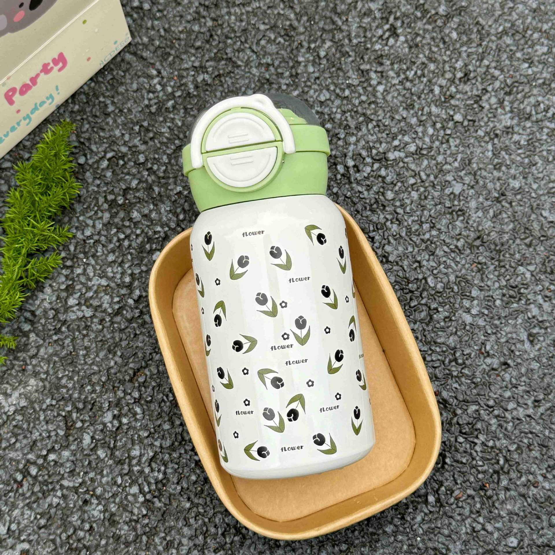 High appearance level double-drinking thermos cup, 316 stainless steel portable, unisplicate, cute coffee and milk cup for work and school full figure