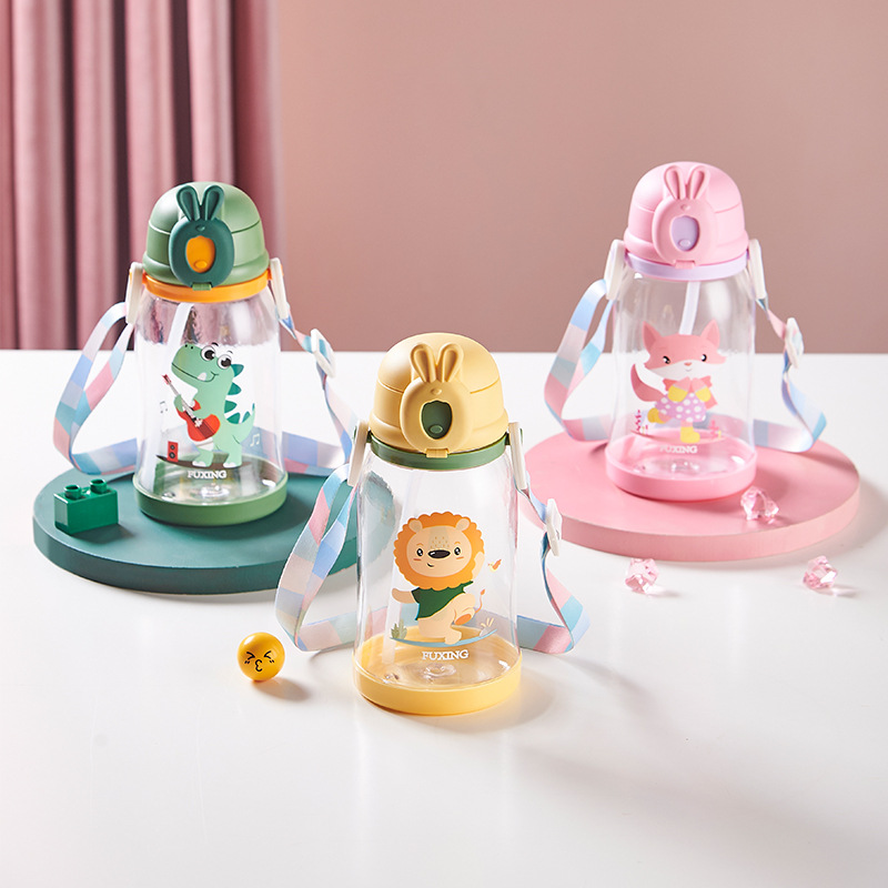 Cute large-capacity plastic water cups with straws, leak-proof portable cups for boys and girls, outdoor crossbody space cups wholesale details Picture