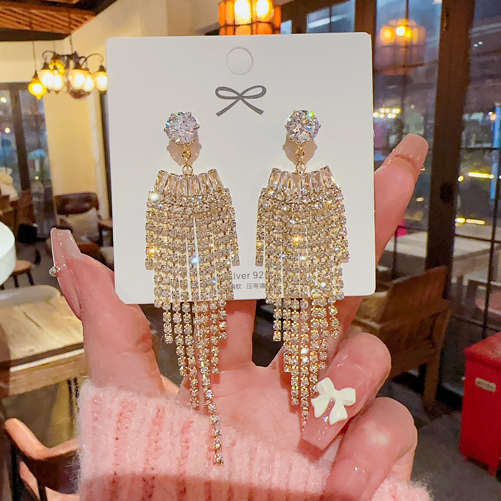 "Socialite charm, full diamond tassel earrings, 925 silver needle, ins light luxury, niche design, internet-famous long earrings wholesale. Specification drawing