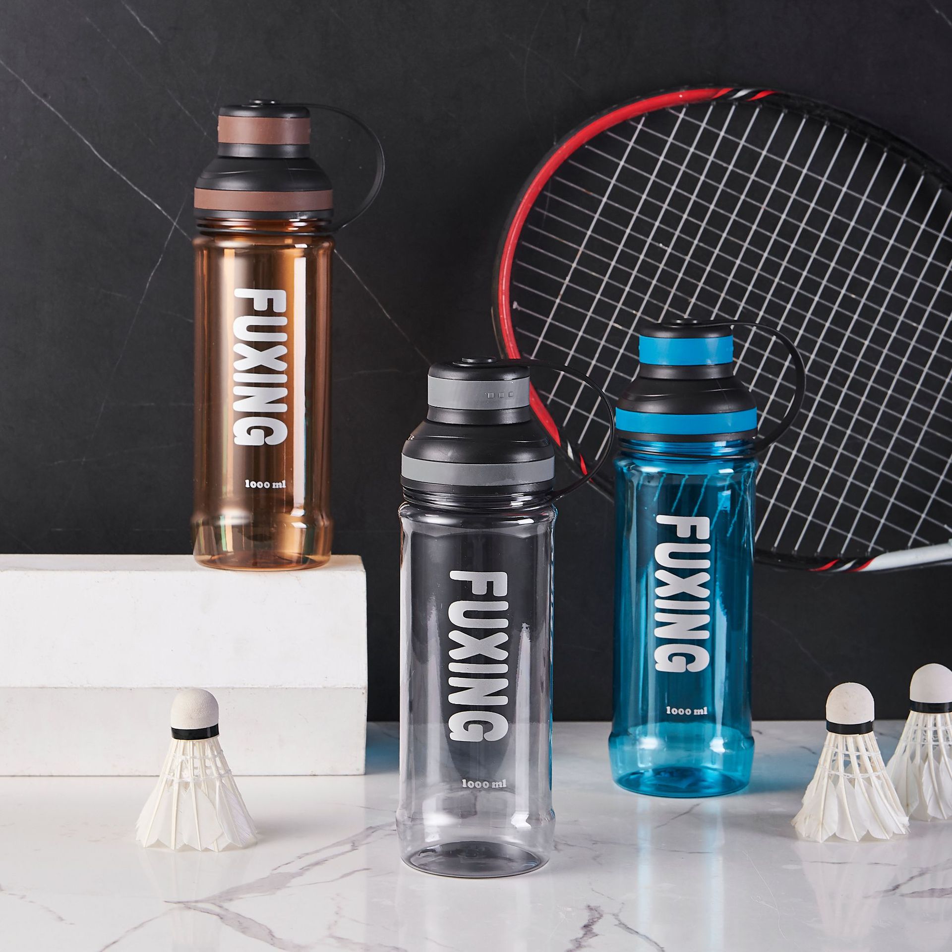 Fuxing large-capacity sports water cup, summer outdoor fitness gift, plastic PC cup, high-temperature resistant space cup printing full figure