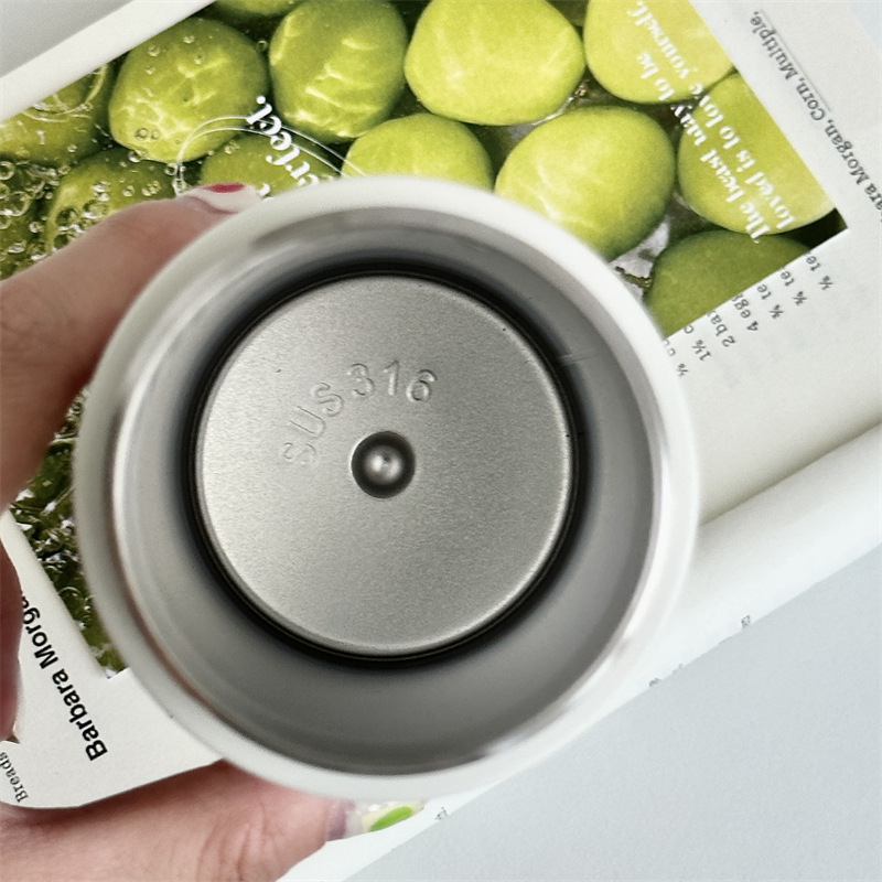 Tea-water separation handle Yongkang insulated cup 316 stainless steel portable cup for going out, high appearance level tea cup customization Application Scenario