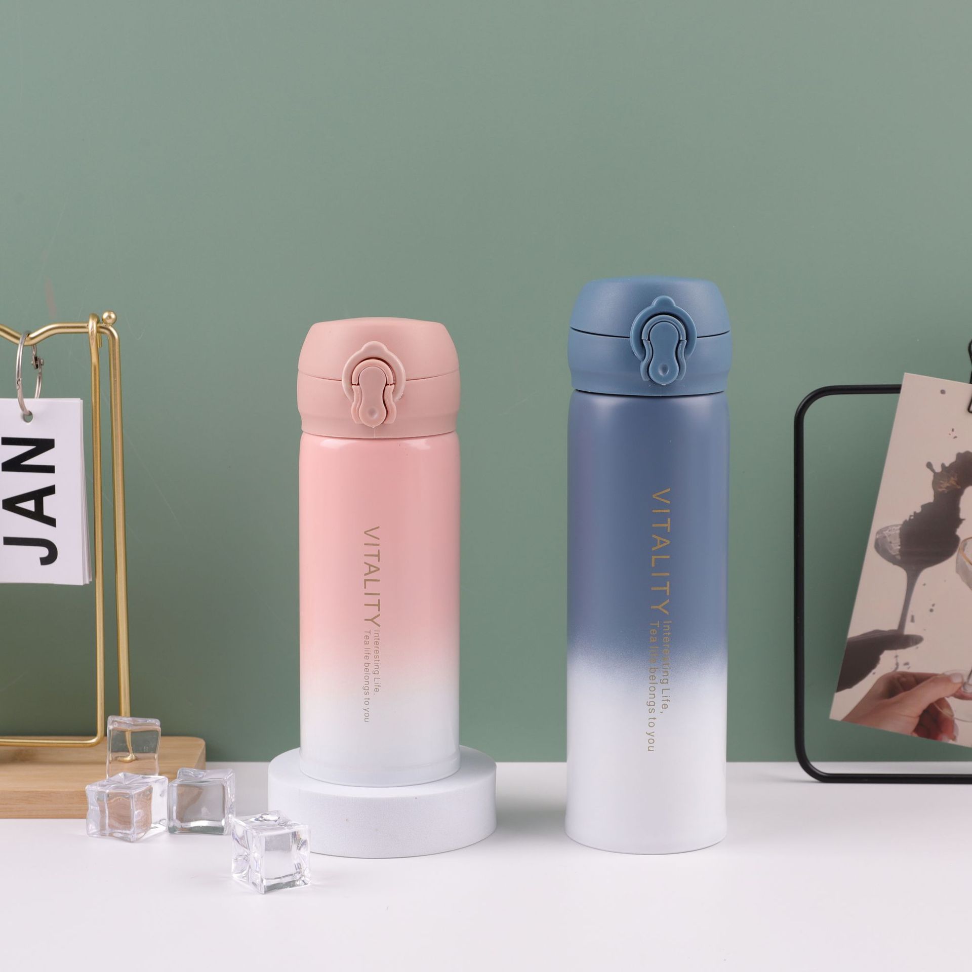 High-appearation-level stainless steel bouncy insulated cup, lockable gradient insulated cup, water cup, portable and creative, popular online gift cup Application Scenario