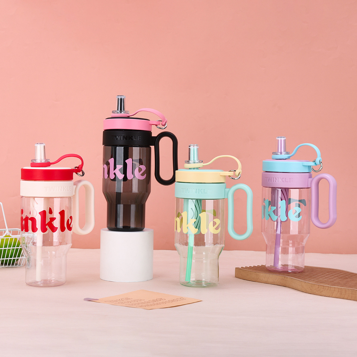 Summer new high appearance level plastic cup, simple and creative straw cup, large-capacity outdoor portable water cup for men and women details Picture