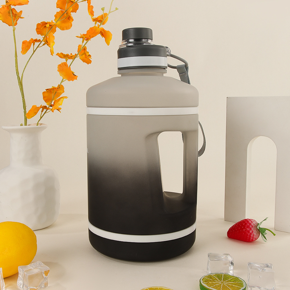 Factory direct sales of large-capacity sports water bottles, ton ton buckets, portable plastic ton ton cups, Amazon fitness outdoor water cups Application Scenario