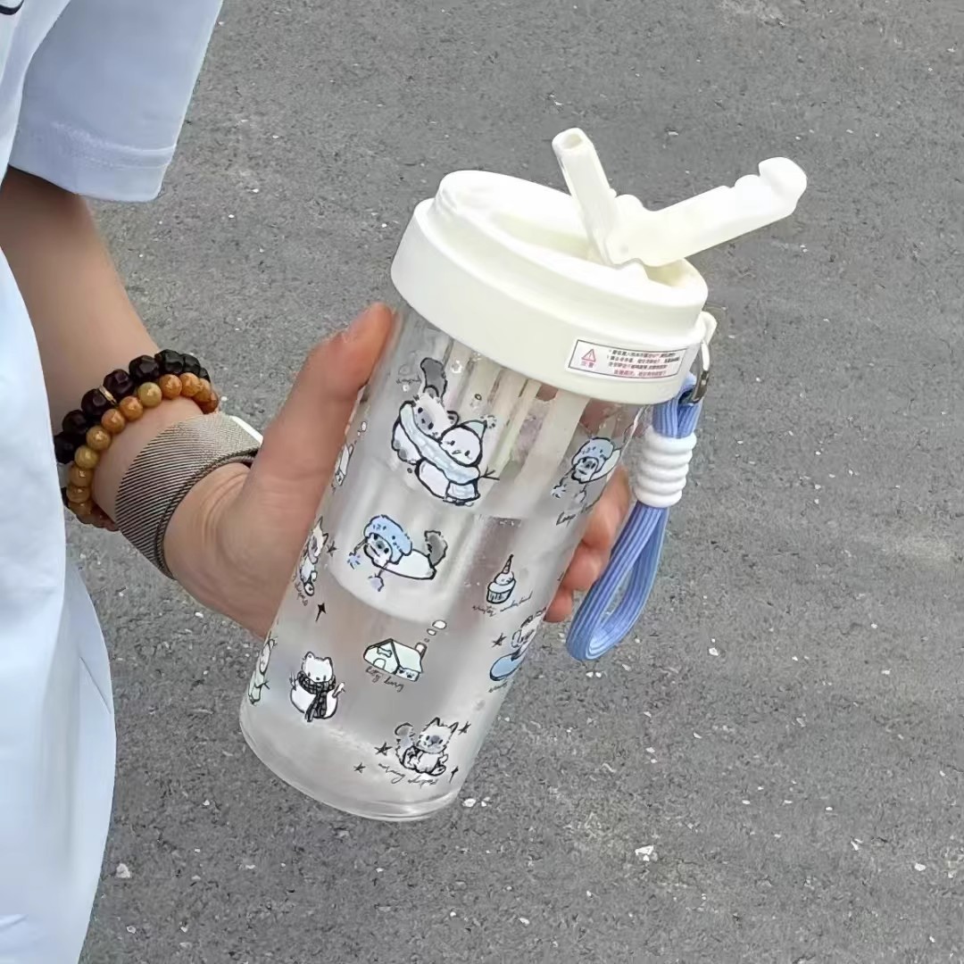 The new straw water cup has a high appearance level, is cute and portable for girls. It is a heat-resistant plastic cup with a tea-water separation function Specification drawing